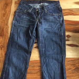 Levi’s Curvy Boot Dark indigo jeans